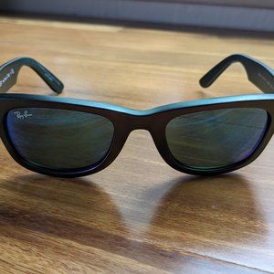 Ray-Ban wayfarer Cosmo sunglasses